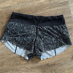Lululemon Scalloped Hem Shorts